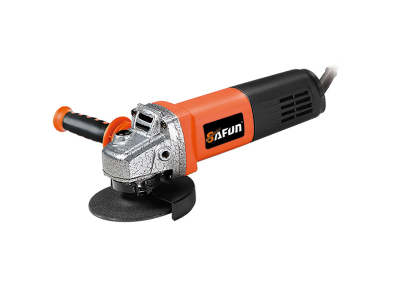 Black+Decker G720B-B1 Angle Grinder